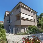 Apartments Pino