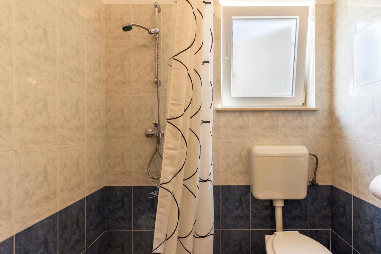 Pino Apartment Pula